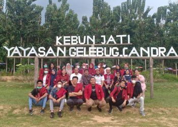 Foto Bersama dosen Stie Dan Mahasiswa KKN Angk. XIX 2021