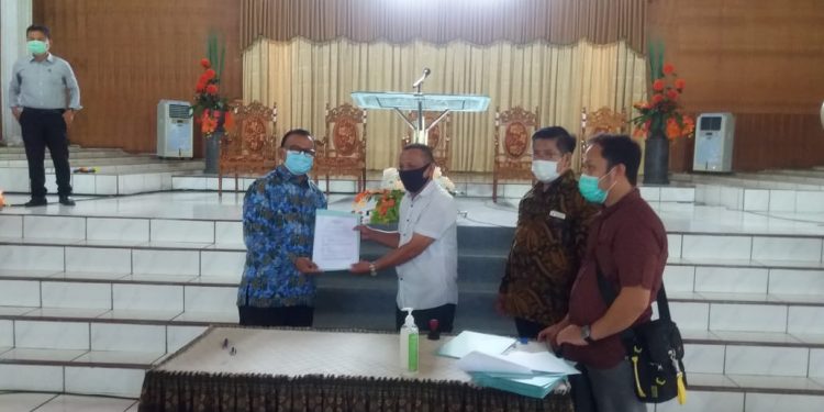 Penyerahan Berita Acara Beasiswa KIP Kuliah & UKT 2020 Bertempat di Universitas Klabat