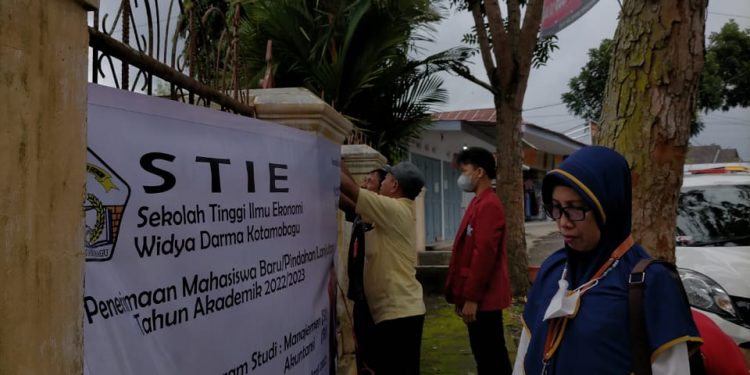 Giat Sosialisasi dan Pemasangan Spanduk Pendaftaran MABA T.A 2022/2023, Rabu 23 Maret 2022