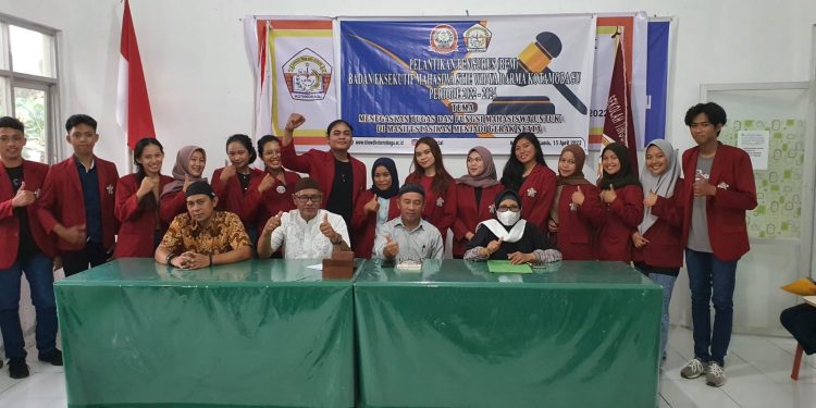 Pelantikan Pengurus BEM STIE Widya Darma Kotamobagu Periode 2022-2024