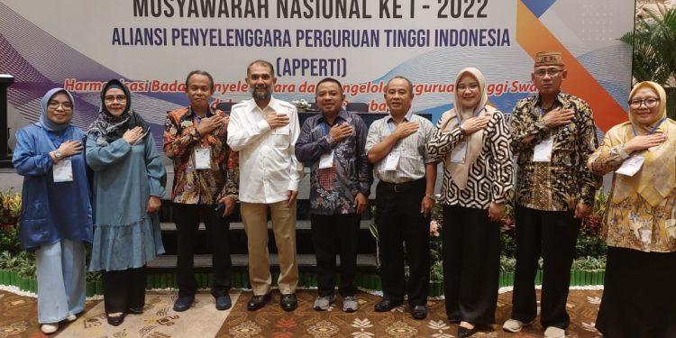 Kegiatan Aliansi Penyelenggara Perguruan Tinggi (APERTI) di Denpasar Bali Tahun 2022.