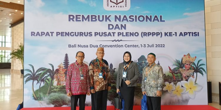 Kegiatan Aliansi Penyelenggara Perguruan Tinggi (APERTI) di Denpasar Bali Tahun 2022.