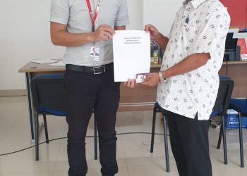 Penyerahan kartu ATM Kip Kuliah 2021