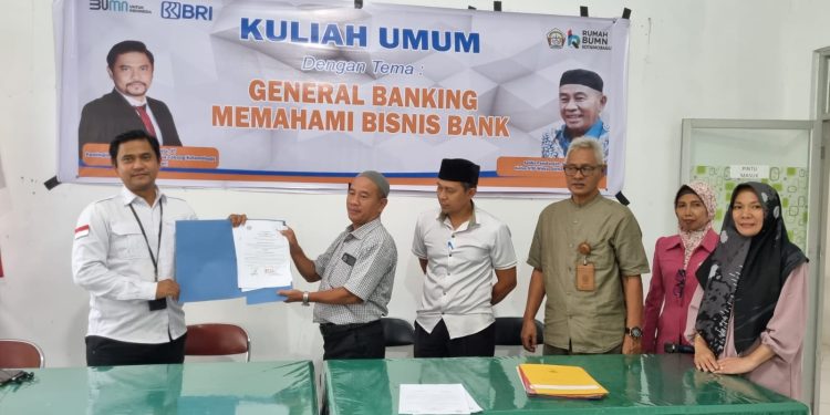 Kuliah Umum Demgan Tema ” General Banking Memahami Bisnis Bank”